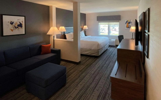 Comfort Inn & Suites