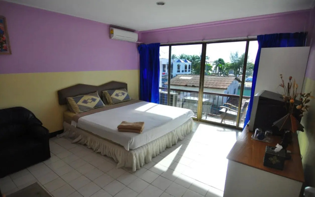 Bluewhale Guesthouse