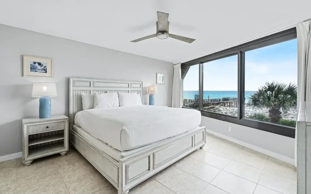 Beachside One 4033