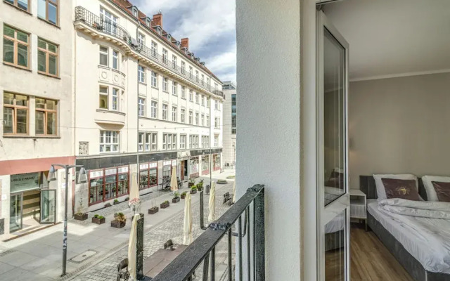 RentPlanet - Apartament Kuźnicza