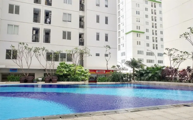 Strategic And Simply 2Br At Bassura City Apartment