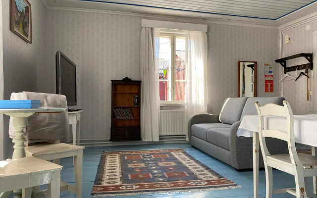 Krepelin Apartments