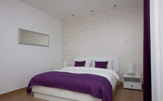 Rooms Ino