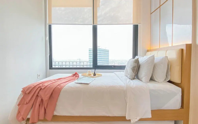Warm Contemporary 2Br Apartment At Samara Suites
