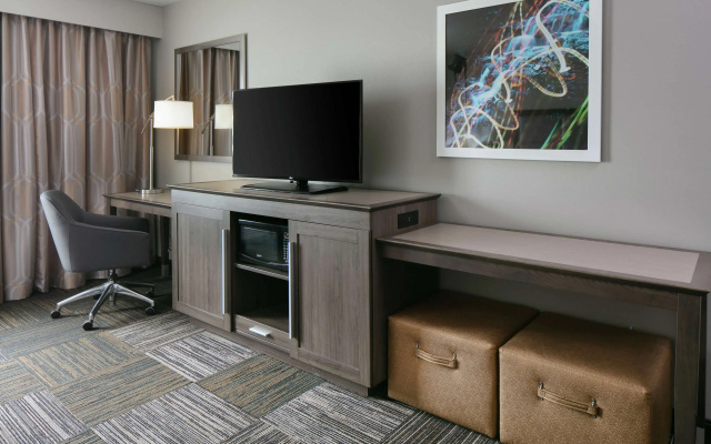 Hampton Inn & Suites Hudson