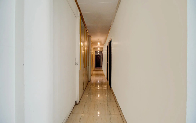 OYO 76769 Hotel Zam Zam Palace