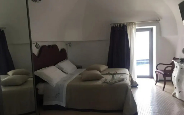 Bartago Luxury House