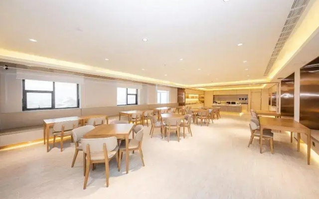 Ji Hotel xingtai museum store