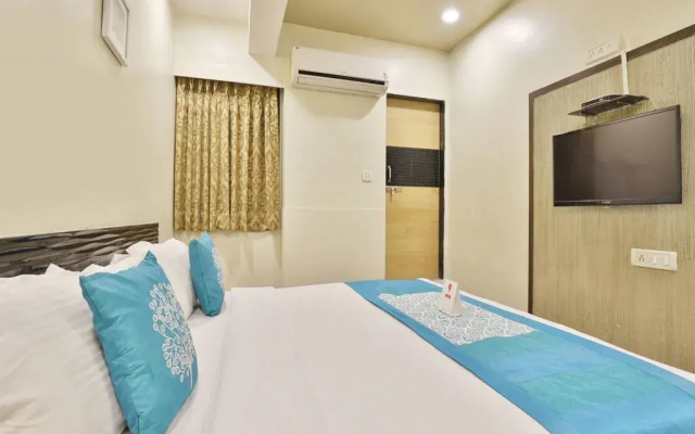 OYO 1376 Hotel Anjani inn