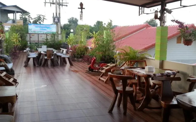 Romruen Resort