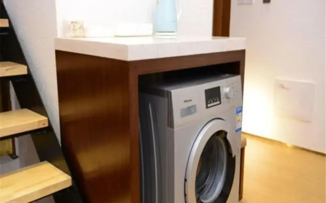 Shenzhen Port Apartment