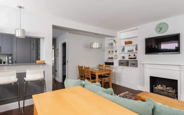 Newly Refurbished 2 Bedroom Flat in Fulham