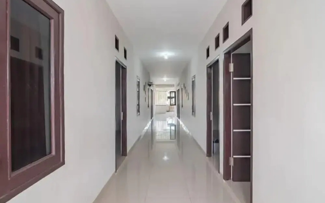 Jl. Gn. Gede No.22