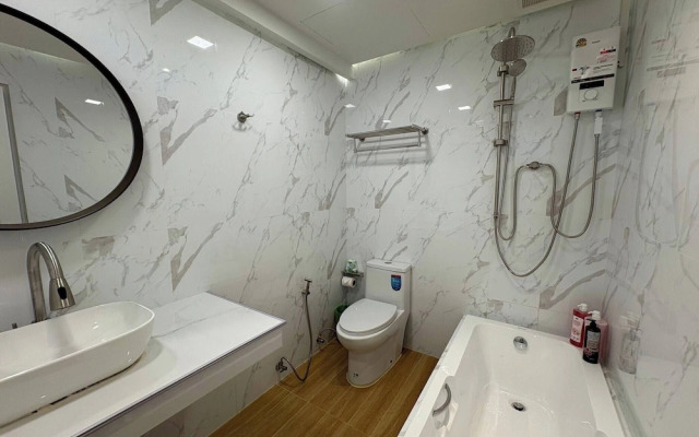 3BR Family Villa - 1 km to Chalong Pier With Wifi