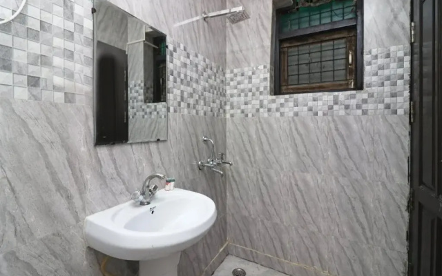 Queen Residency By OYO Rooms