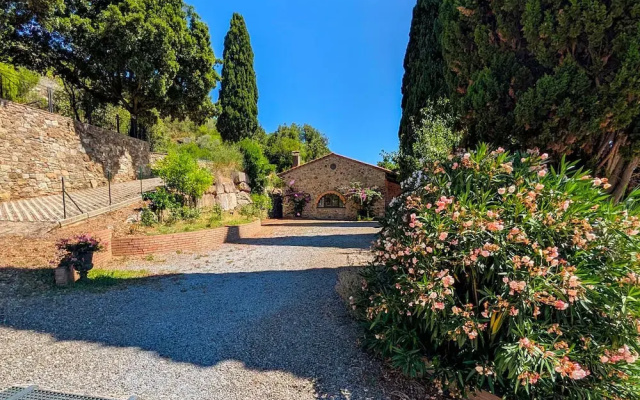 Villa Poggio al Coniglio a Suvereto con Piscina