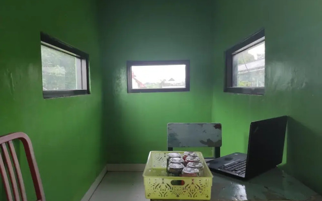 OYO 90333 Wisma Tenang Jaya Syariah