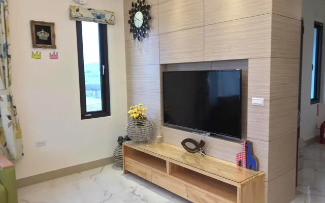 Crown Home