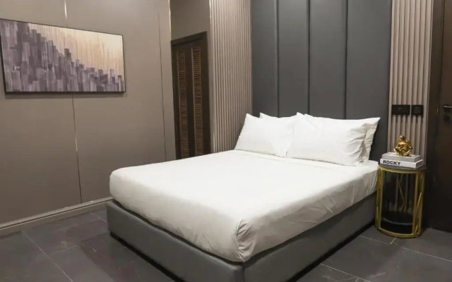 Recharge Residences Studio Apartment & Suites