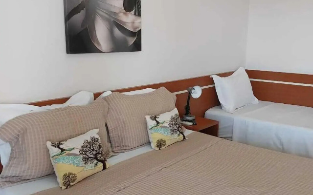 Leme Plaza Hotel