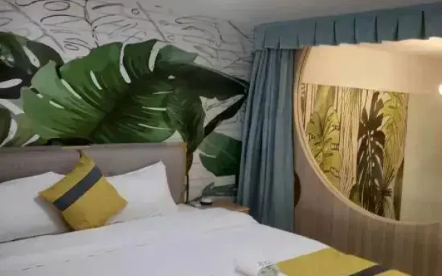 Hampton Holiday Apartment