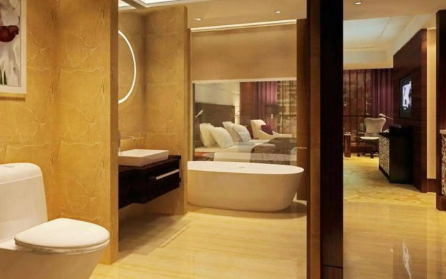 Noble International Hotel