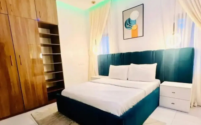 L'Rina Apartments