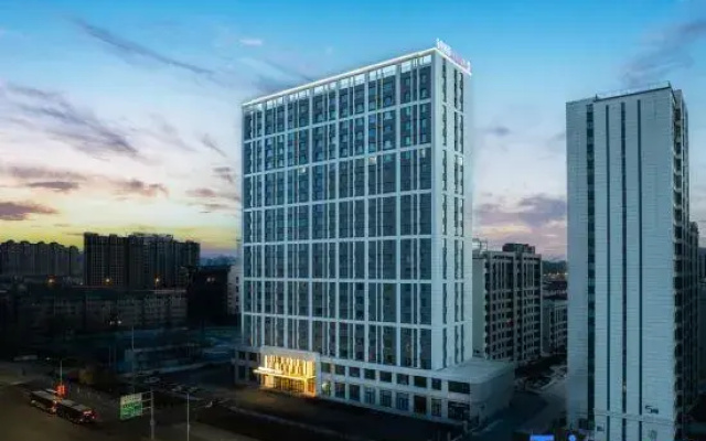 Jinxuan Preferred Hotel (Zhaojun Road Wuliying Subway Station)