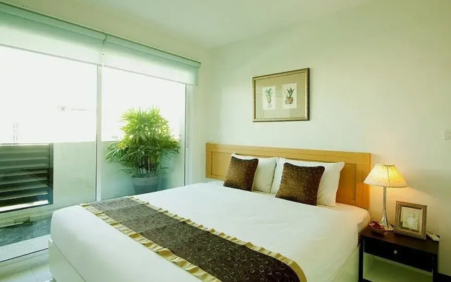 The Laurel Suite