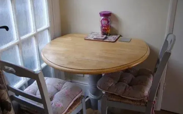 The Olde Sweet Shoppe Guesthouse