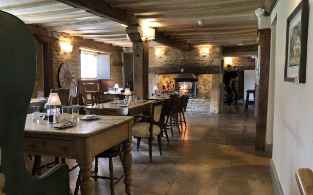 Horse & Groom - Upper Oddington
