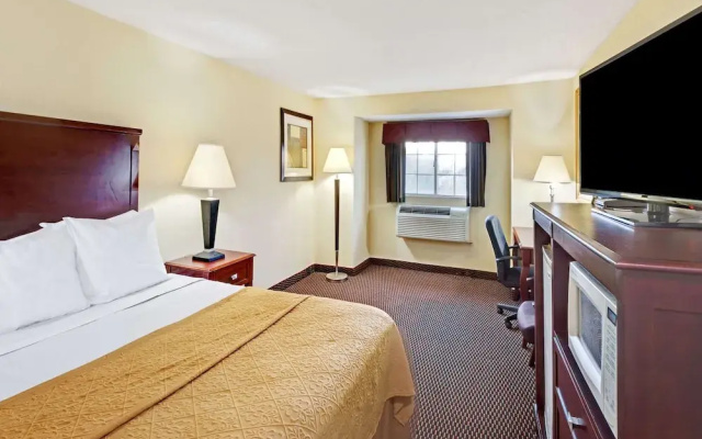 Ramada Kittery