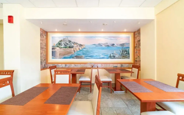Athina Hotel