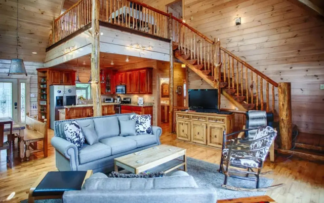 Aska Lakeside Lodge