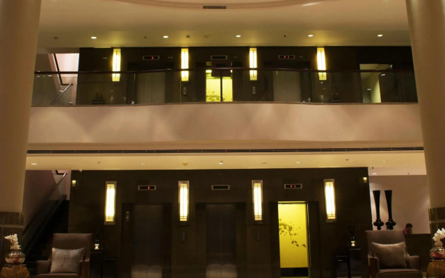 I Hotel Batam