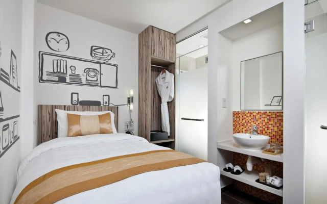 Hotel Clover The Arts