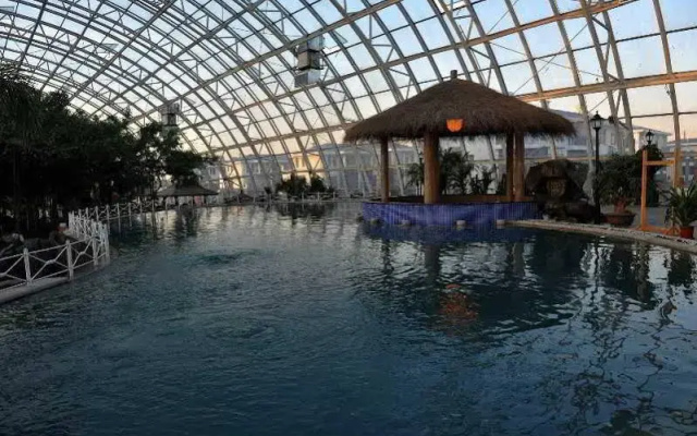 Grand New Century Spa Resort Cangzhou