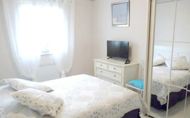 House With 3 Bedrooms in Saint-nazaire-d'aude, With Private Pool, Encl