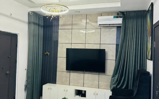 1bed apt With Balcony, Tennis , Snooker and Pool