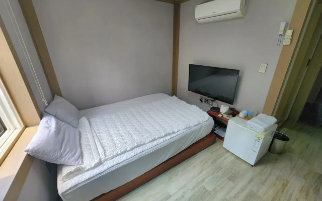 e cozy Hotel