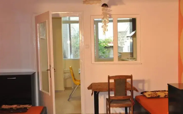 Arlequin Apartment