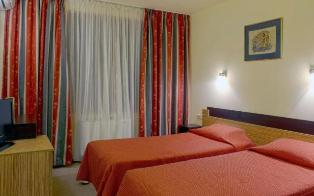 Hotel Luxor