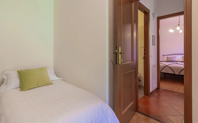 Ca' Mia in Menaggio with 3 bedrooms and 2 bathrooms