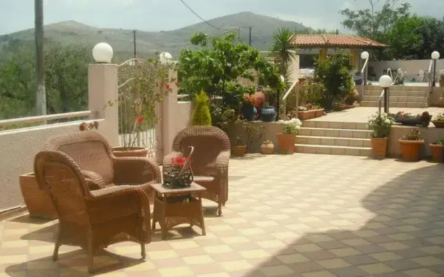 Mary Hotel Mochos