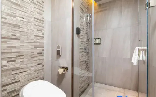 Lavande Hotel Daqing Municipal Government Wanda Plaza Jingliu Street Branch
