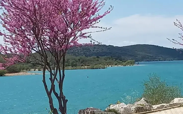 Le Studio du Lac (Adults Only)