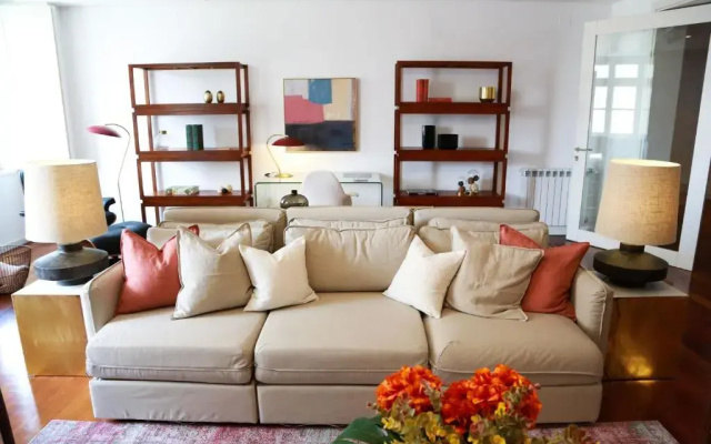 Lovelystay - Chiado 3Bedroom Wonder