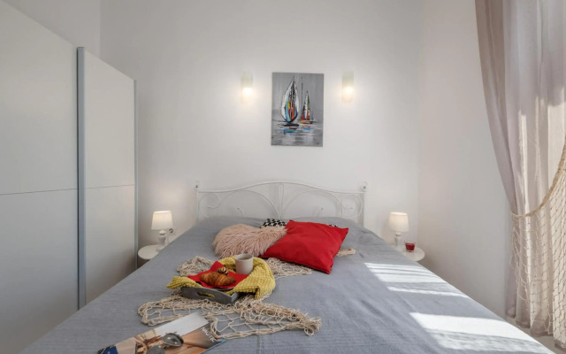 Naval apartment