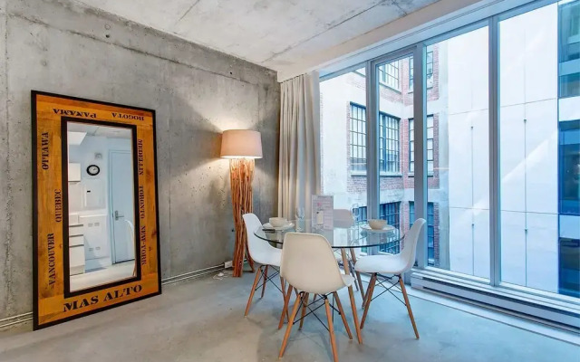 Bijoux Square Apartments