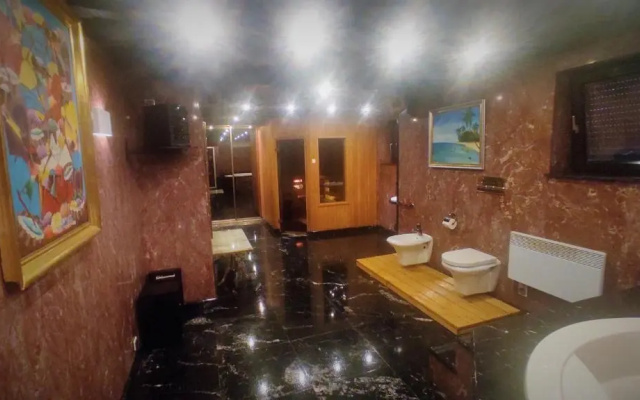 Studio 5